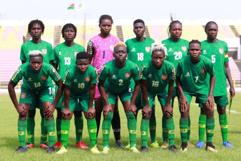 Selecção feminina de futebol forçada a jogar no Senegal - O País - A  verdade como notícia